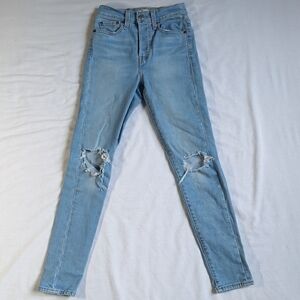 Levi’s Wedgie Fit Button Fly High Rise Skinny Light Regular Wash Jeans, 24